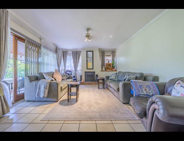 4 BEDROOM HOUSE FOR SALE IN WESTVILLE